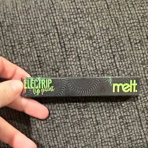Melt Electrip Lip Paint - freelove